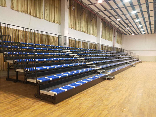 手动伸缩看台-注塑平靠背座椅 手动伸缩看台-注塑平靠背座椅