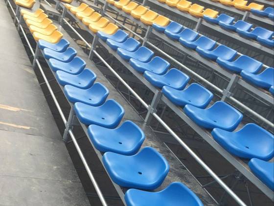 可拆卸拼装看台-低靠背椅-层侧半封闭 可拆卸拼装看台-低靠背椅-层侧半封闭