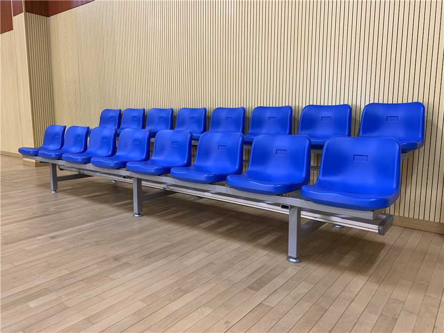 两层铝合金简易看台-中靠背中空吹塑椅 两层铝合金简易看台-中靠背中空吹塑椅