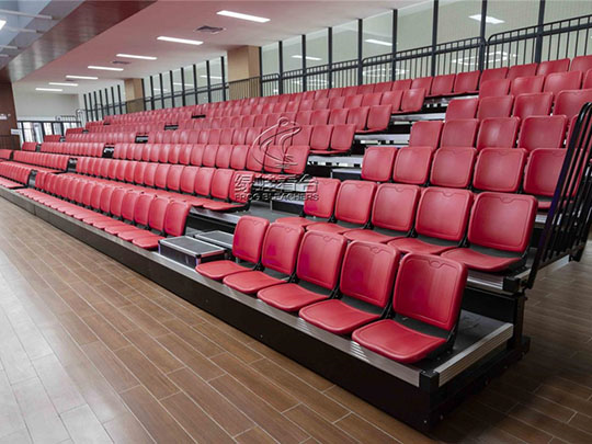 电动伸缩看台-前置翻板吹塑座椅 电动伸缩看台-前置翻板吹塑座椅