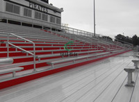 绿蛙大型金属看台