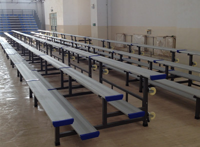 绿蛙吹塑简易座椅看台