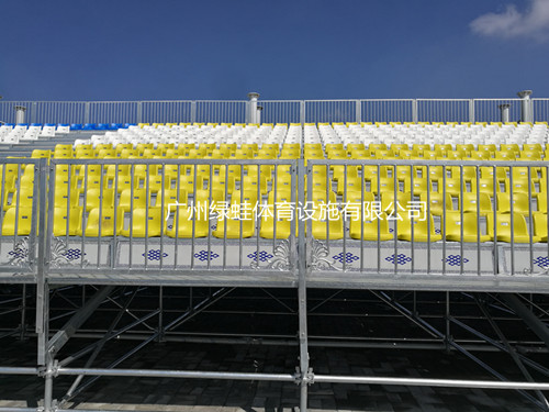 辉腾锡勒草原国际马术演艺小镇看台