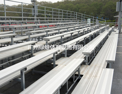 中国网球学院网球场八层铝制看台