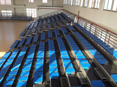 厦门蔡塘学校体育馆伸缩看台