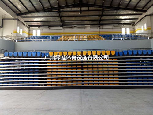 广州大学附属中学一层双排伸缩看台