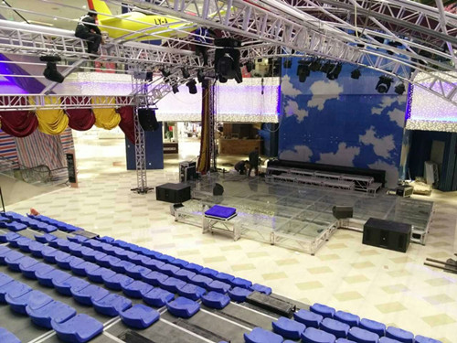 湘潭天虹百货可移动式伸缩看台