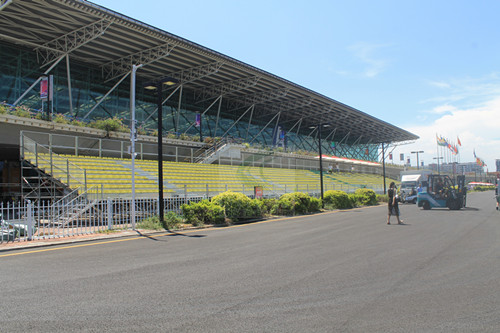 深圳机场国际车窗可拆卸拼装看台