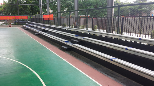 深圳坪山田心社区篮球场看台