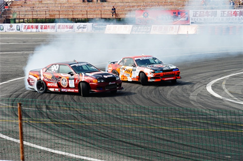 日本D1GP漂移大赛绿蛙看台闪耀助威东莞赛场