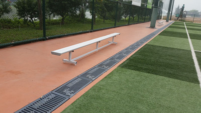 绿蛙铝制看台现身伊之密体育运动公园