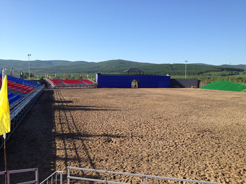 绿蛙拼装看台带您纵享阿尔山国际圣水节