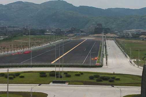 绿蛙公司参与福州汽车直线竞速赛道看台建设