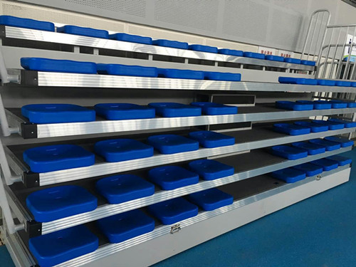 扬中市奥体中心游泳馆体育馆看台座椅安装完毕