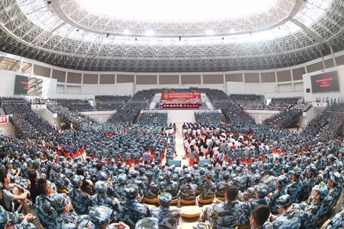 佛山科技学院再启航,绿蛙伸缩看台保驾护航