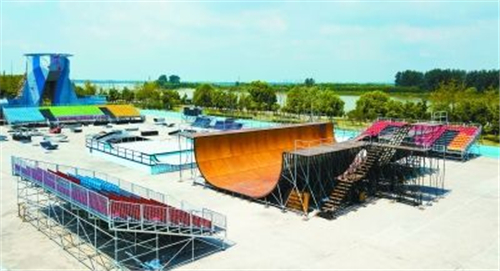 绿蛙拼装看台助力2017年世界轮滑锦标赛