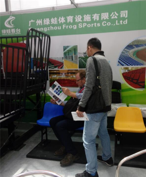 绿蛙参展第39届中国广州家博会二期-办公环境展