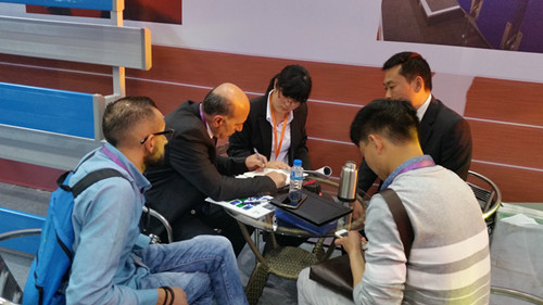 广州国际专业灯光、音响展览会,绿蛙看台秀出风采