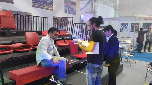 广州国际专业灯光、音响展览会,绿蛙看台秀出风采