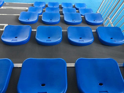 扬中市奥体中心游泳馆体育馆看台座椅安装完毕