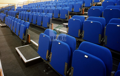 多功能厅看台设计