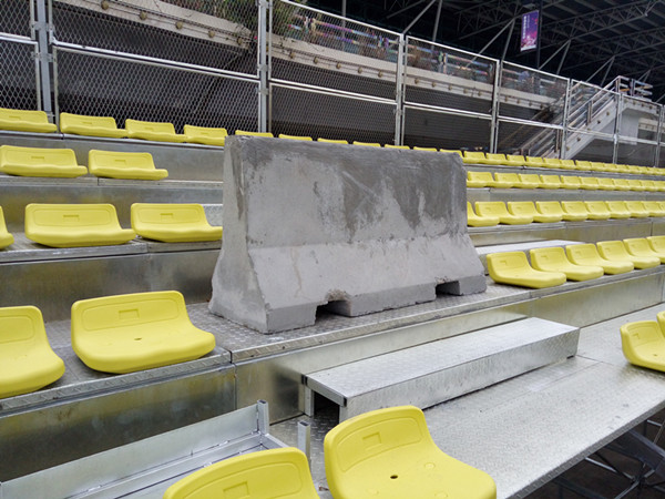 绿蛙可拆卸拼装看台