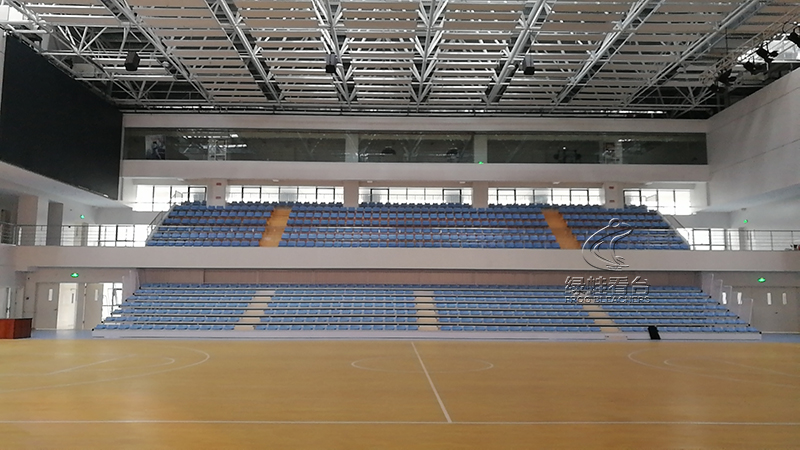 陕西服装工程学院伸缩看台案例