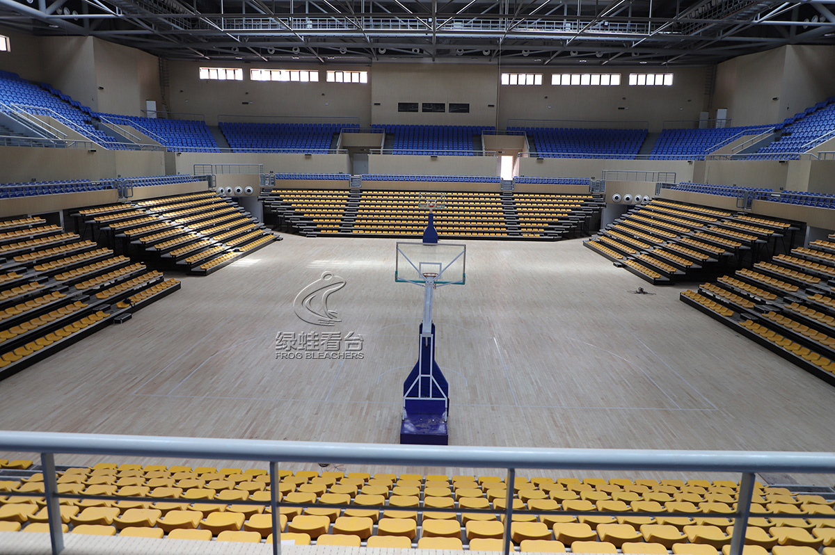 广西博白体育馆看台设施