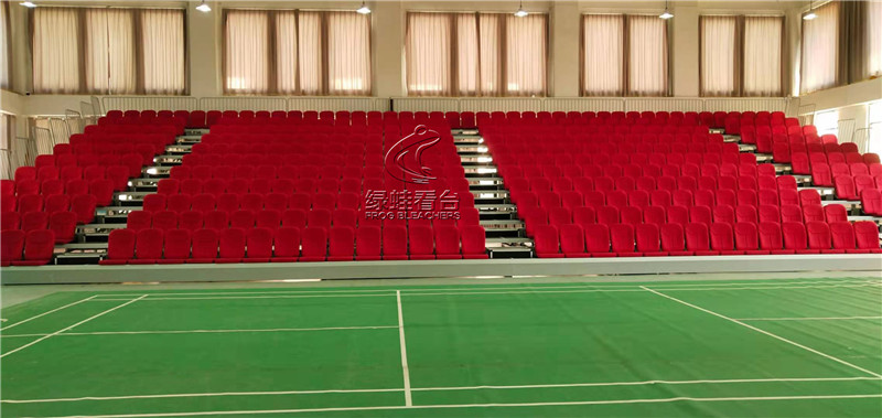 山东济南长清区第二初级中学看台座椅