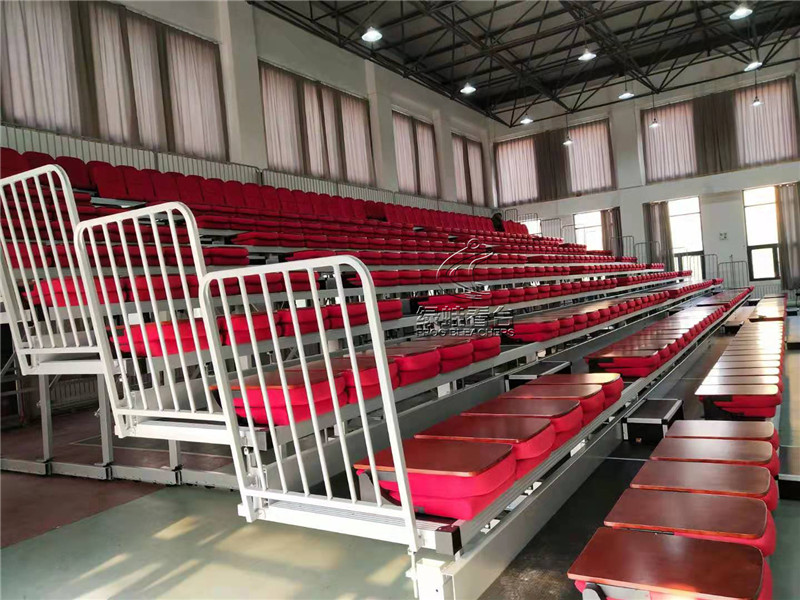 山东济南长清区第二初级中学看台座椅