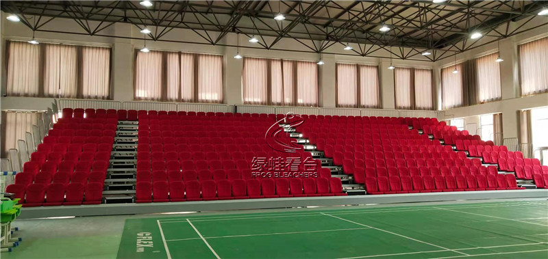 山东济南长清区第二初级中学看台座椅