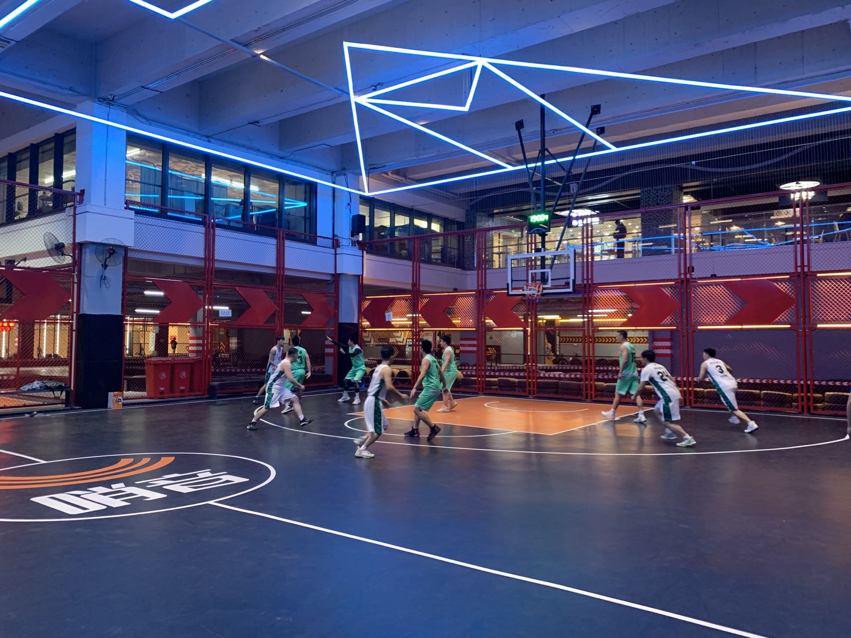 “ 绿蛙看台VS旺座椅业”篮球交流赛