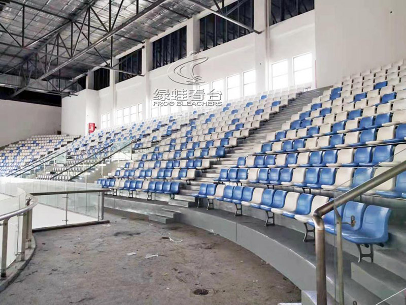 广东金融学院清远校区体育馆设计固定看台座椅