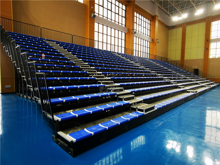 手动伸缩看台-注塑平靠背座椅