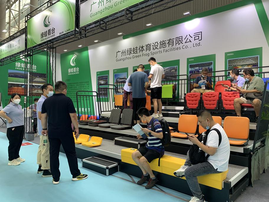 绿蛙看台参加第49届中国广州家具博览会