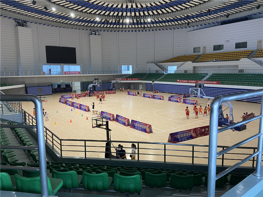 江苏灌南县体育馆看台座椅项目