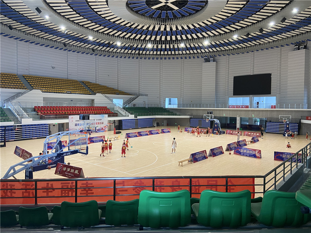 江苏灌南县体育馆看台座椅项目