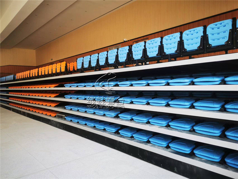 九华砂子塘潭州小学多功能厅看台座椅项目