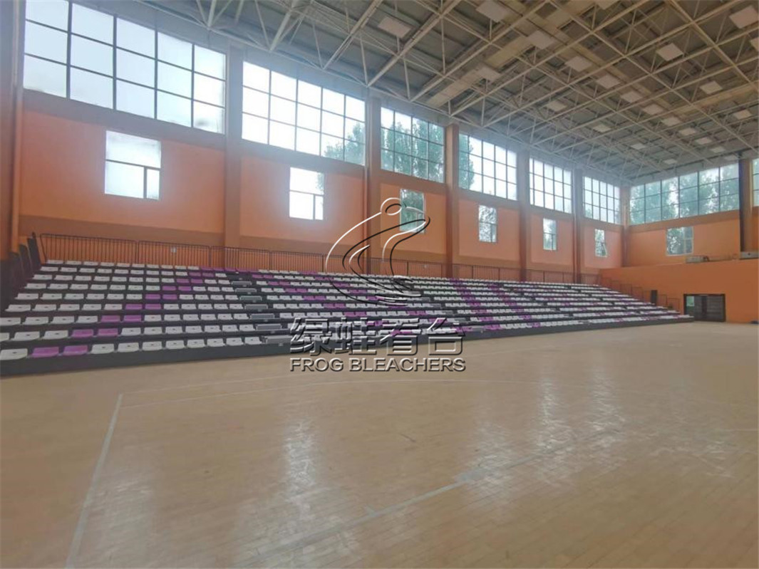 河北美术学院体育馆电动伸缩看台项目案例