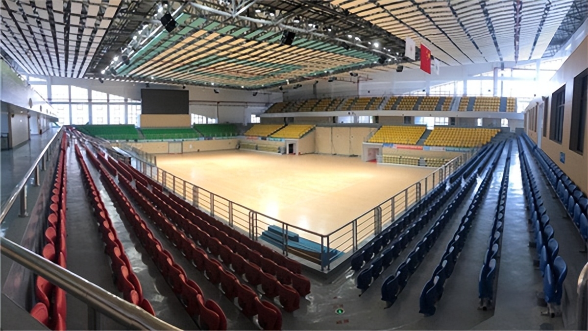 看台座椅的安装标准